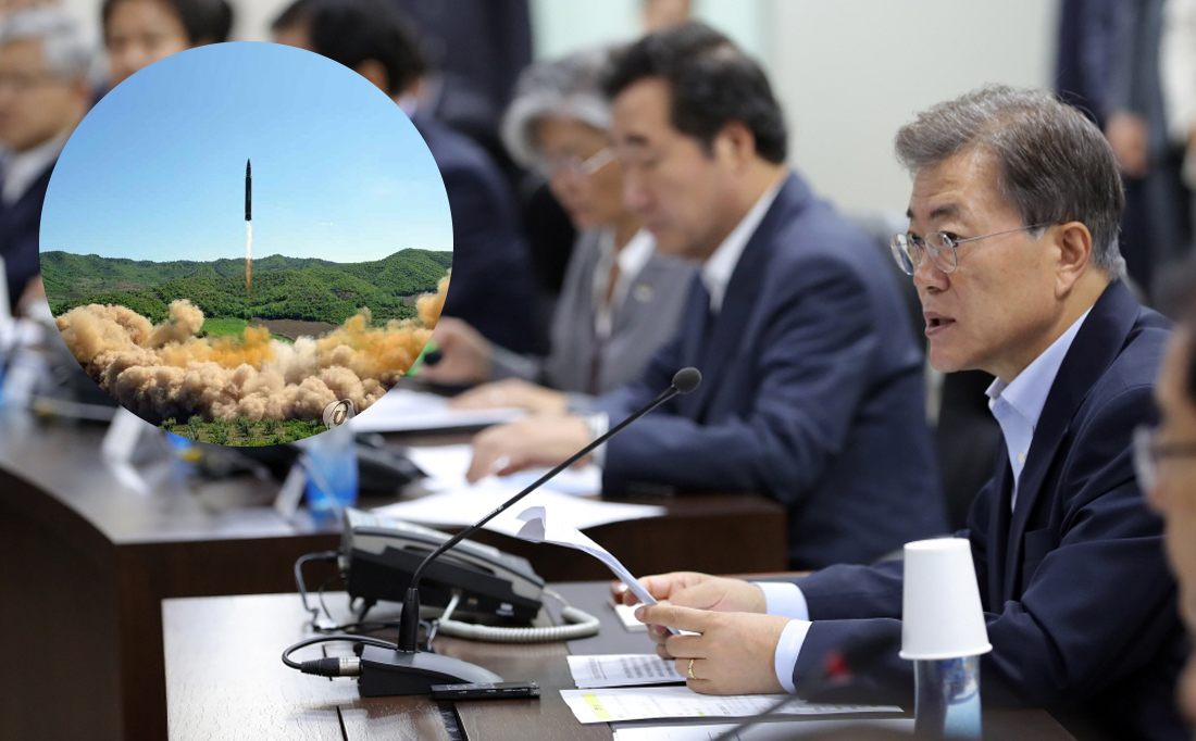북한의 미사일 발사에 긴급 NSC(국가안전보장회의)를 개최해 회의를 주재하는 문재인 대통령