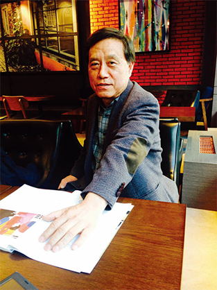 북핵 사태로 경색된 정국이지만 석과불식(碩果不食)과 화해와 협력을
통한 통일을 포기해서는 안 된다고 강조하는 정재화 협의회장.