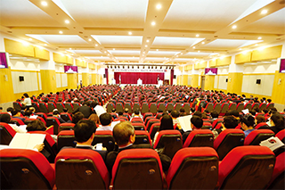 6월 14일 개최된 부산지역회의를 시작으로 제17기 국내지역회의가 
순차적으로 열렸다.
